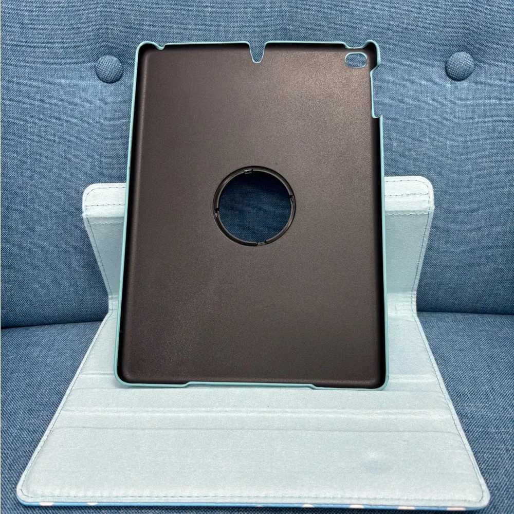 Polka Dot Rotating Tablet Case for IPAD 5 or 6 (9.7 inch screen)